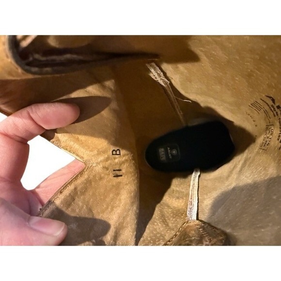 Ariat Red and Brown Heeled Boots - Picture 8 of 9